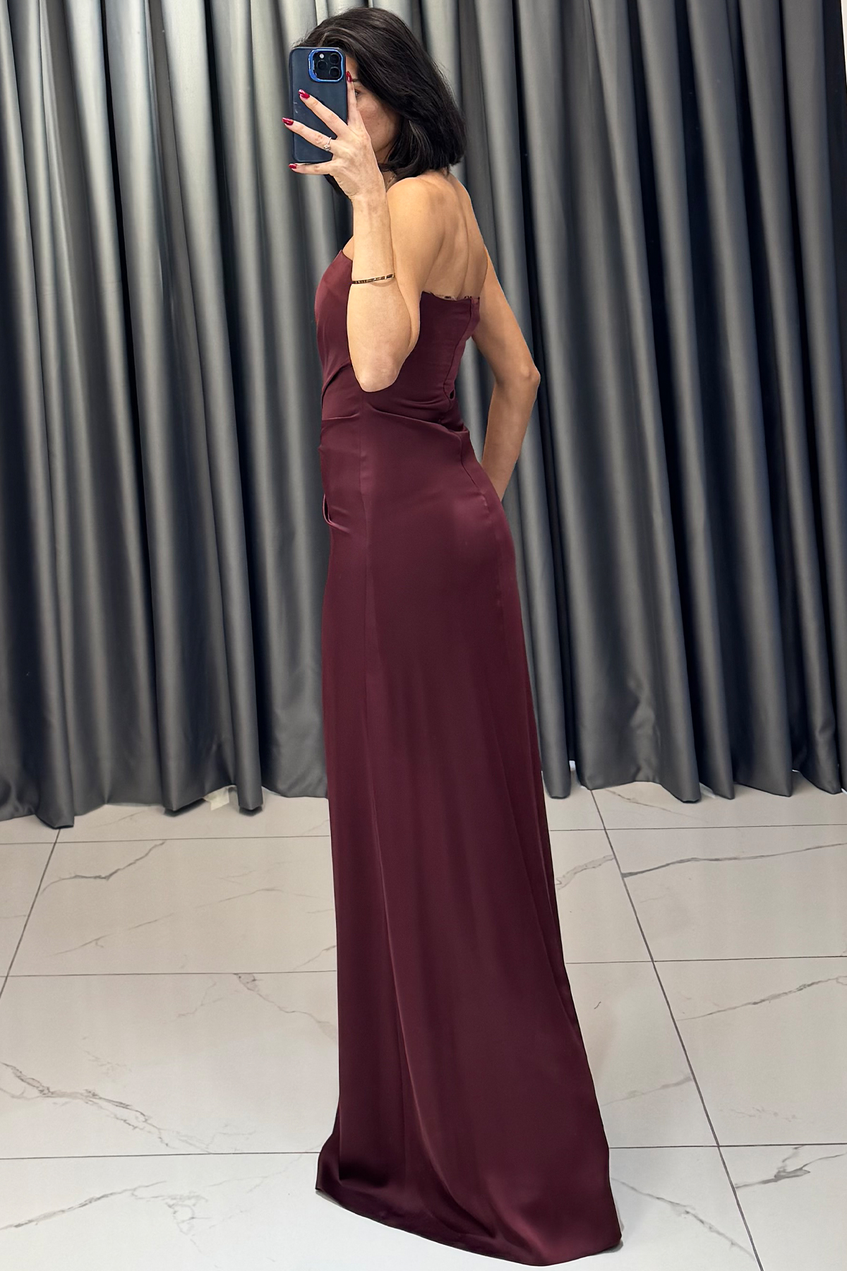 Aksesuar Detaylı Straplez Saten Abiye Mürdüm - Görsel 5