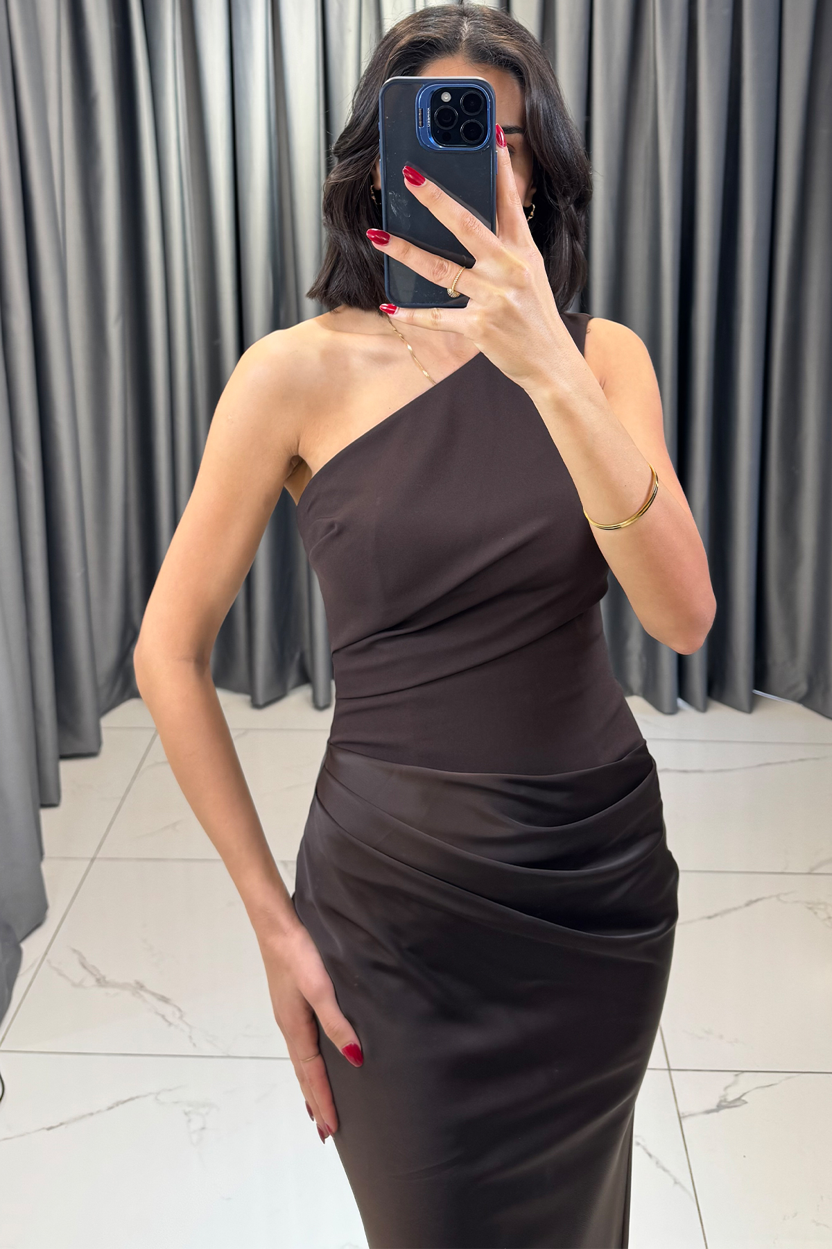 Belden Drapeli Tek Omuzlu Uzun Abiye Kahve - Görsel 2