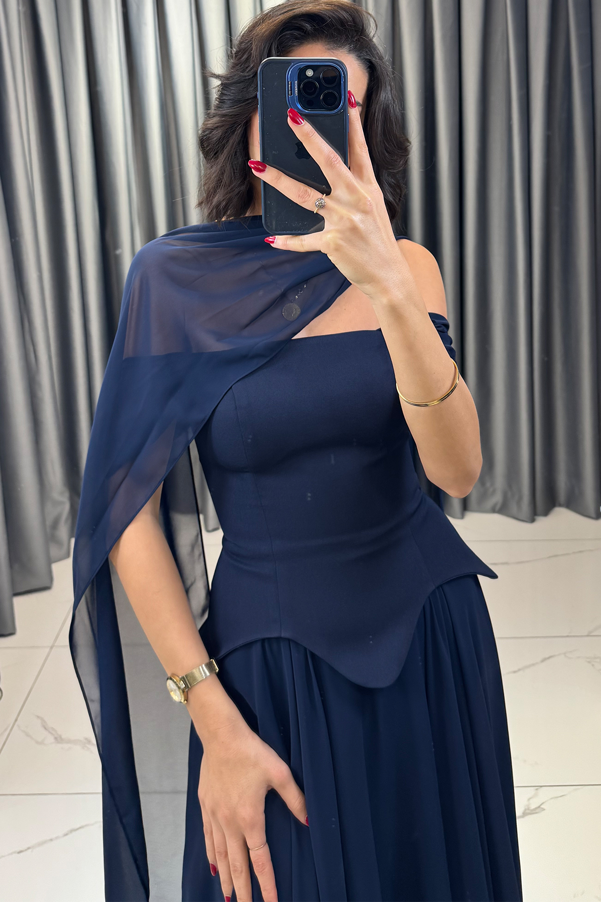 Belden Oturtmalı Düşük Kollu Şal Detaylı Abiye Lacivert - Görsel 4