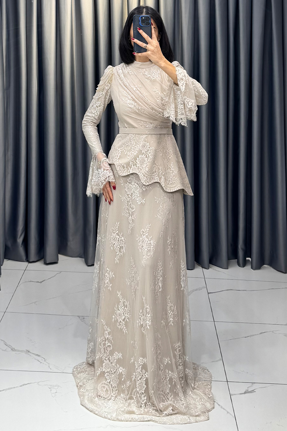 Boncuk Detaylı Beli Kemerli Abiye Bej - Görsel 4