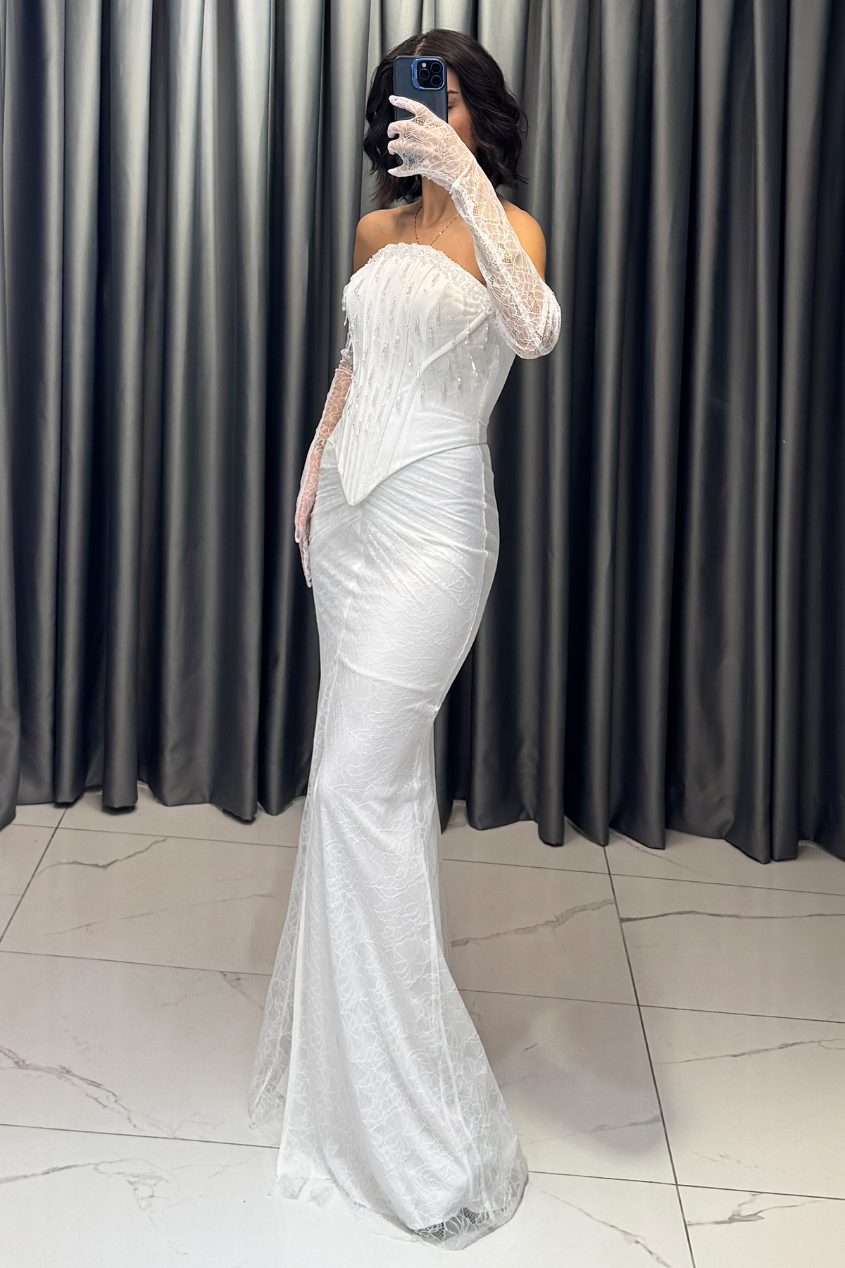 Boncuk İşlemeli Dantelli Şal Detaylı Uzun Abiye Beyaz - Görsel 3