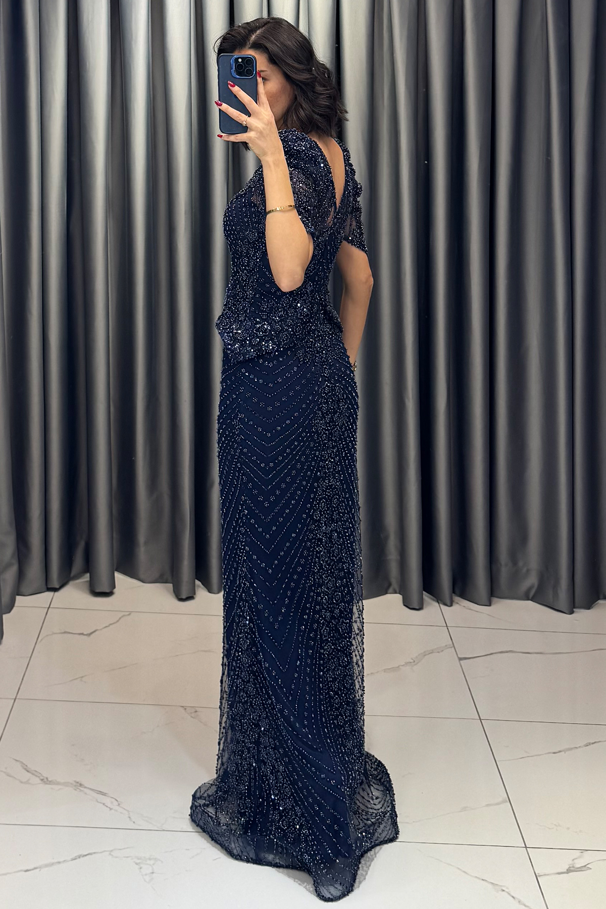 Boncuk İşlemeli Kol Detaylı Balık Model Abiye Lacivert - Görsel 5