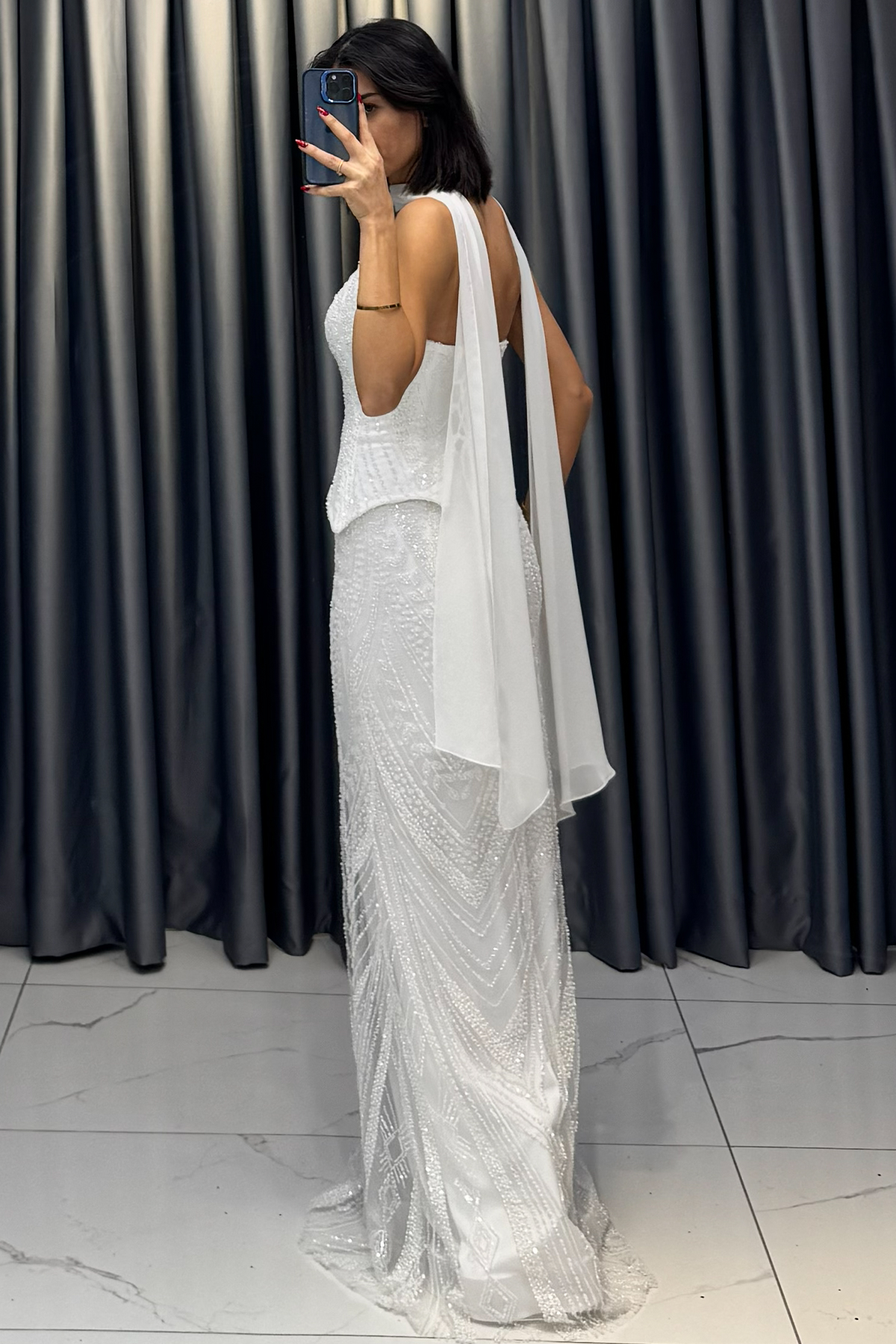 Boncuk İşlemeli Şal Detaylı Korsajlı Balık Model Abiye Beyaz - Görsel 5