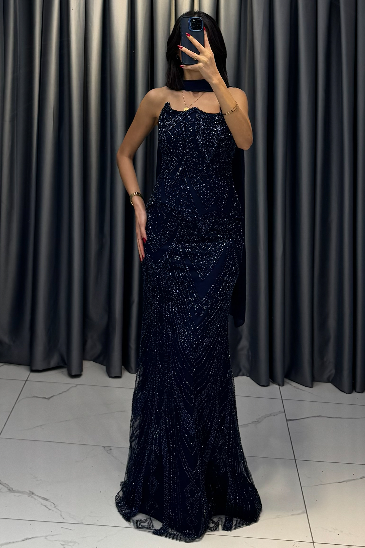 Boncuk İşlemeli Şal Detaylı Korsajlı Balık Model Abiye Lacivert