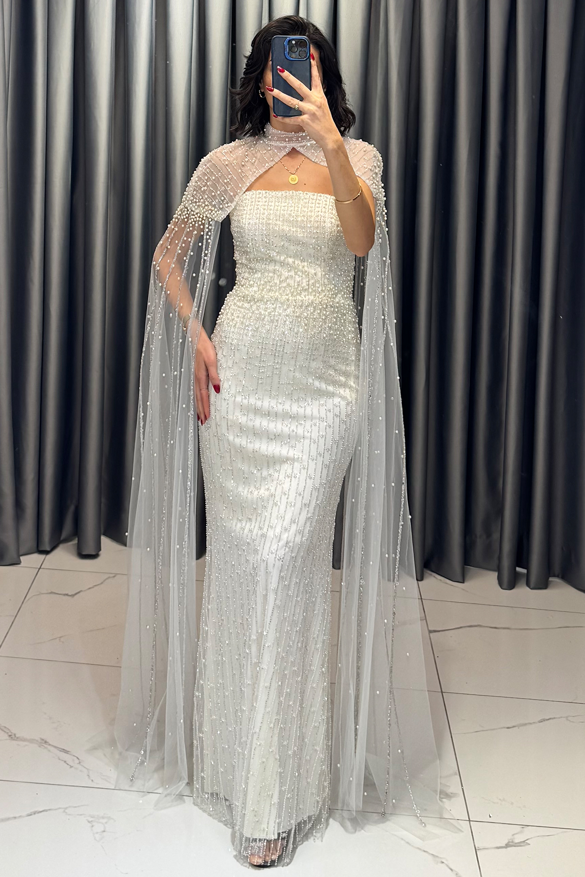 Boncuk İşlemeli Sırta Korsajlı Pelerinli Abiye Ekru