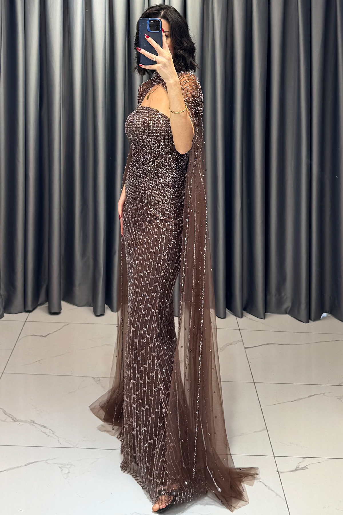 Boncuk İşlemeli Sırta Korsajlı Pelerinli Abiye Kahve - Görsel 3