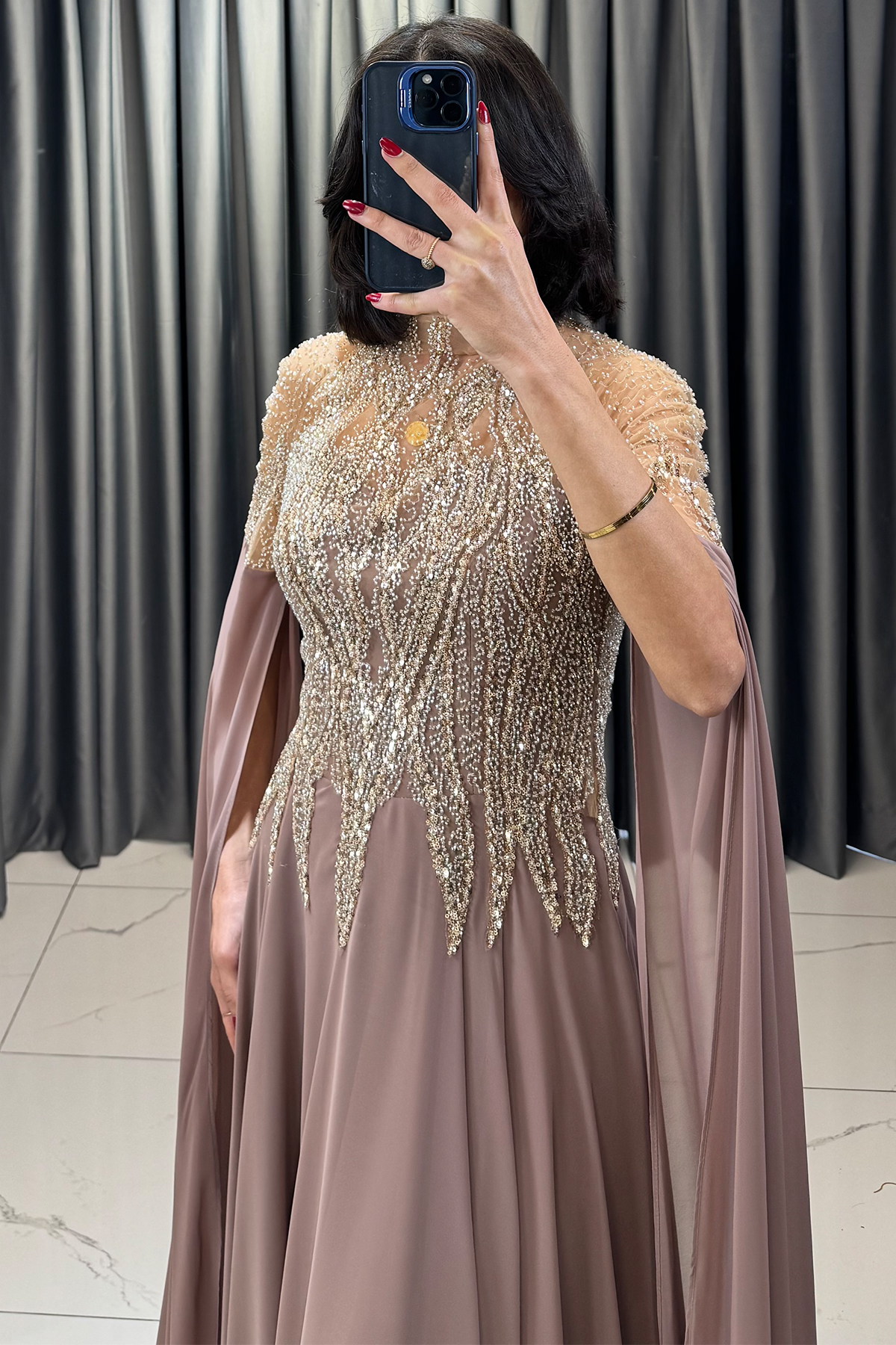 Boncuk İşlemeli Yarasa Kollu Büyük Beden Abiye Pudra - Görsel 4