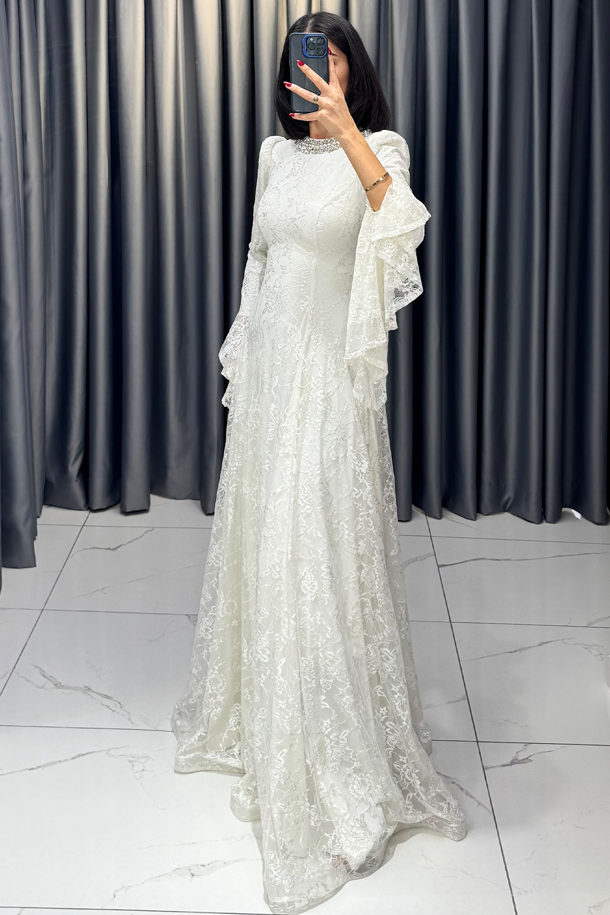 Boynu Taş İşlemeli Yarasa Kollu Arkası İpli Abiye Ekru - Görsel 3