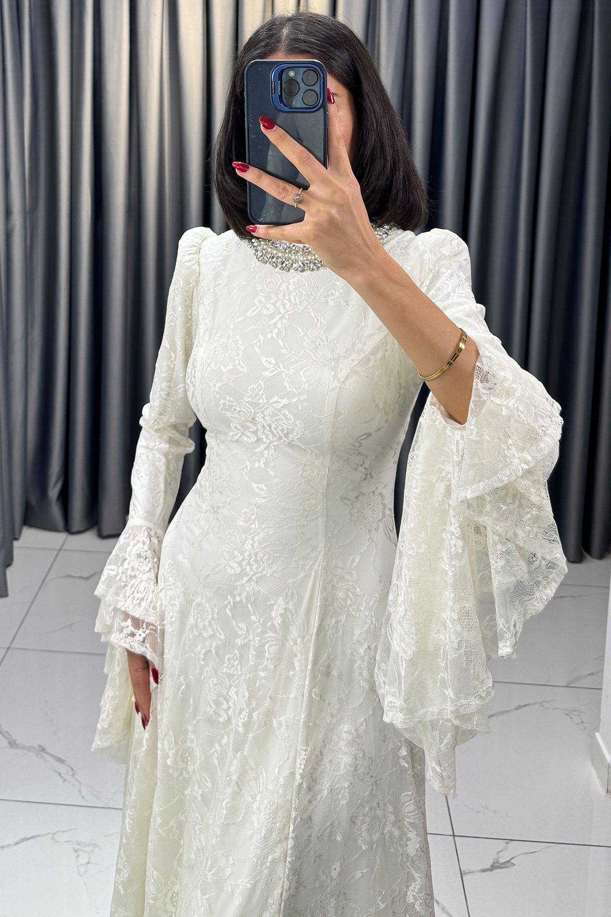 Boynu Taş İşlemeli Yarasa Kollu Arkası İpli Abiye Ekru - Görsel 4