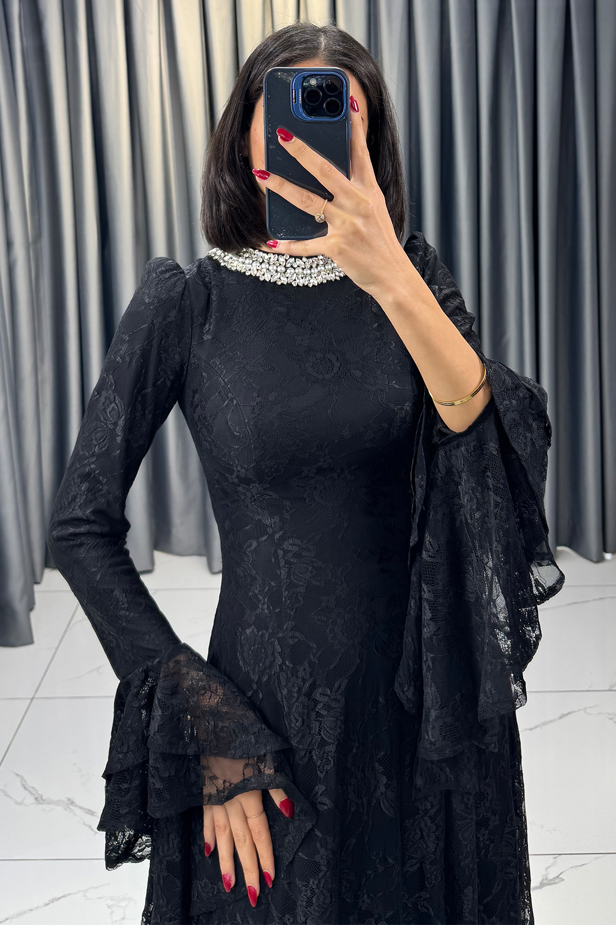 Boynu Taş İşlemeli Yarasa Kollu Arkası İpli Abiye Siyah - Görsel 2