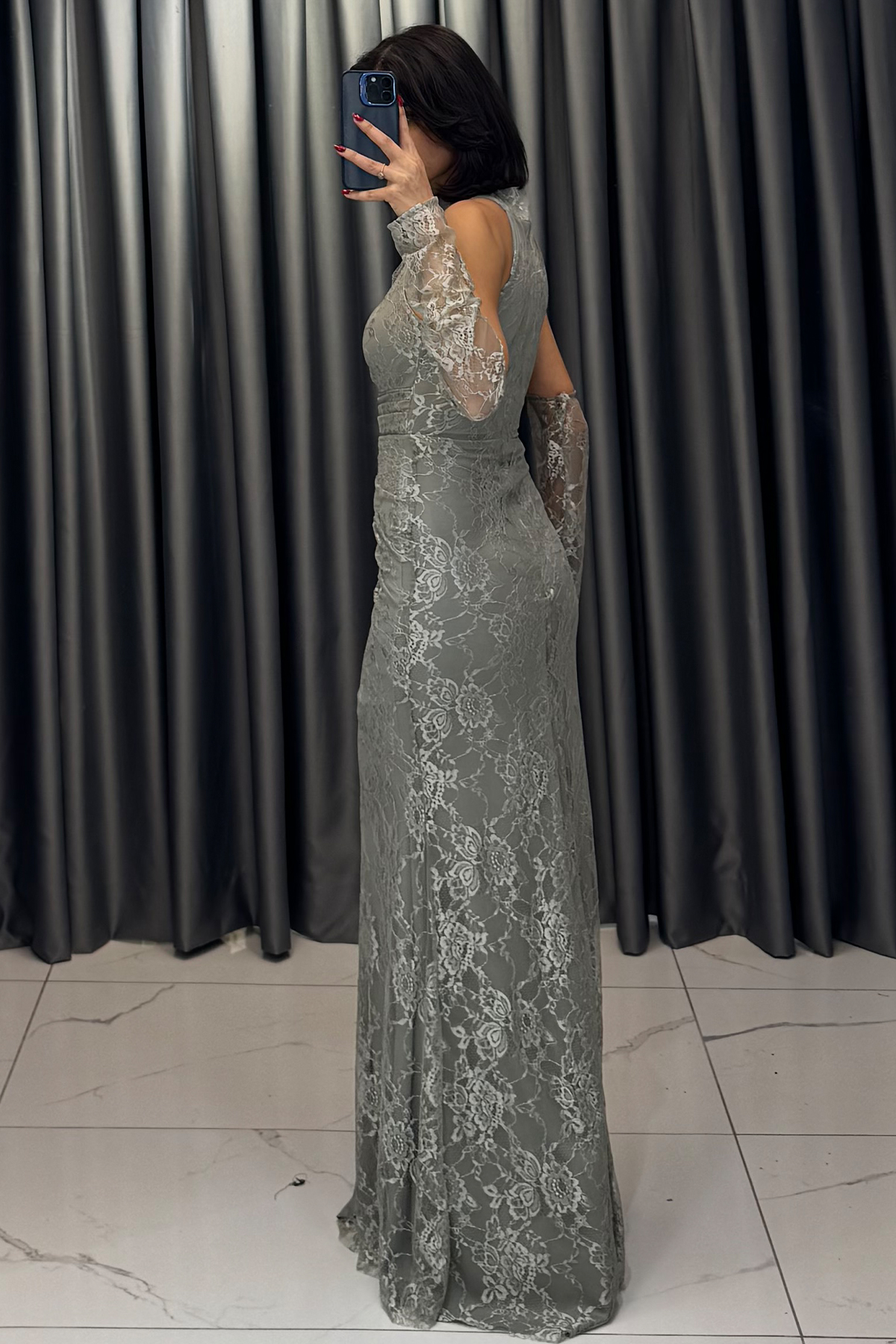 Dantel İşlemeli Halter Yaka Eldiven Detaylı Yırtmaçlı Abiye Mint - Görsel 5