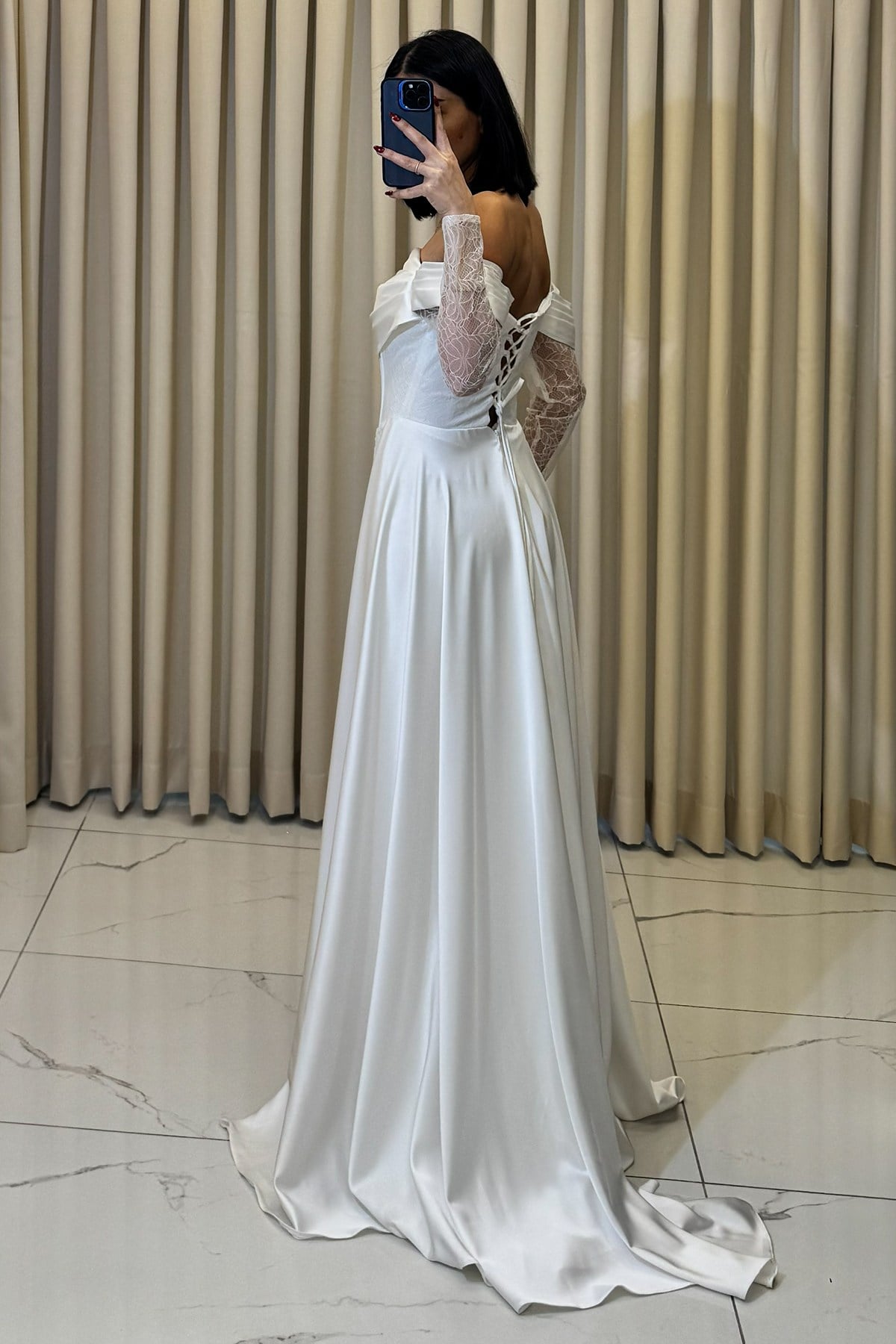 Düşük Kollu Lez Dantel Pelerinli Abiye Beyaz - Görsel 5