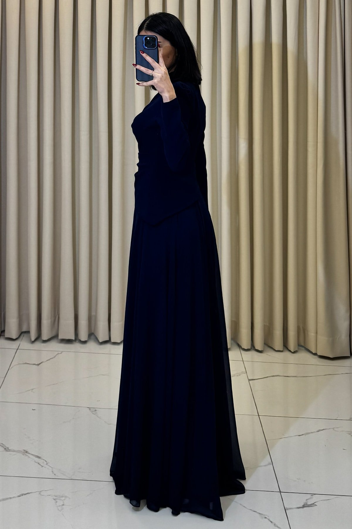 Gül Detaylı Büzgülü Tesettür Abiye Lacivert - Görsel 5