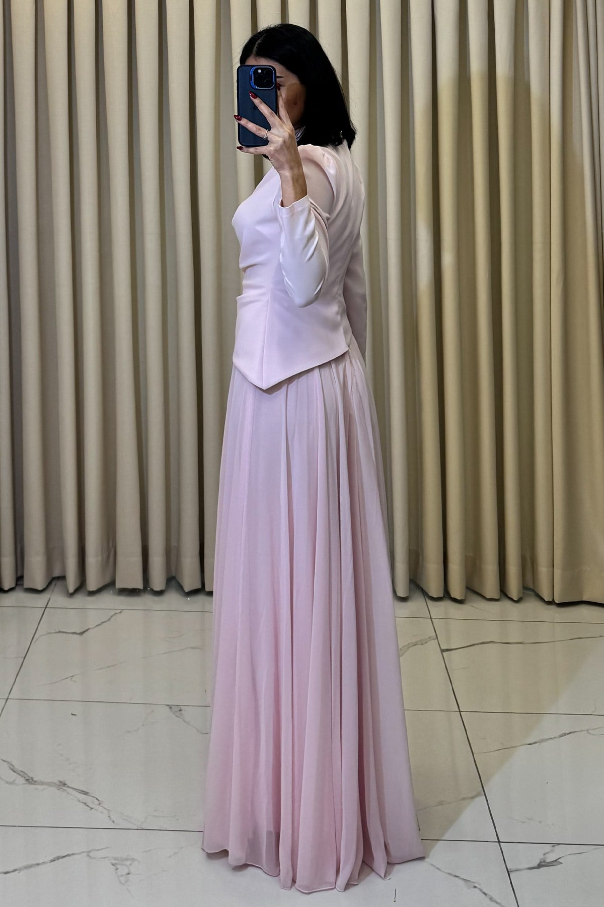 Gül Detaylı Büzgülü Tesettür Abiye Pudra - Görsel 5