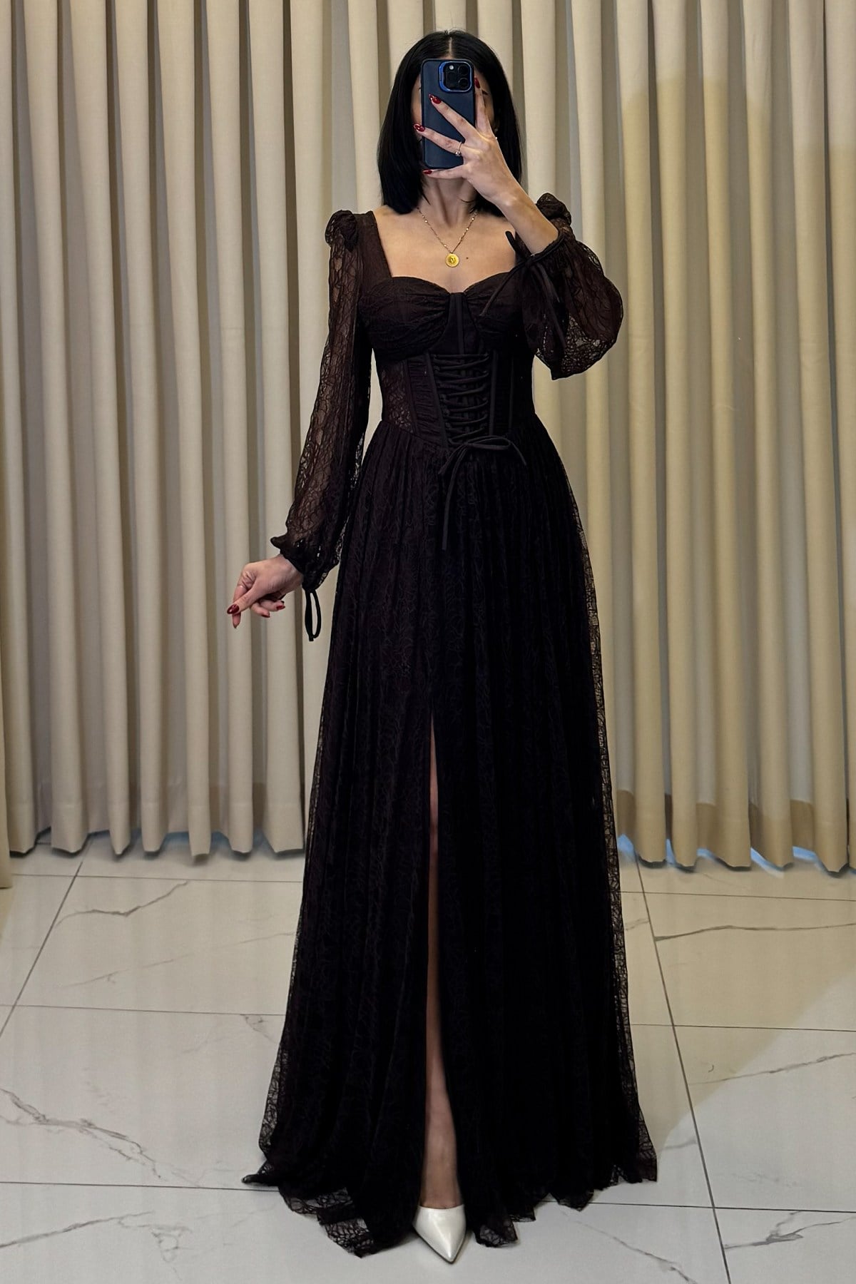 Önü Bağcıklı Lez Dantel Kare Yaka Uzun Kollu Abiye Kahve