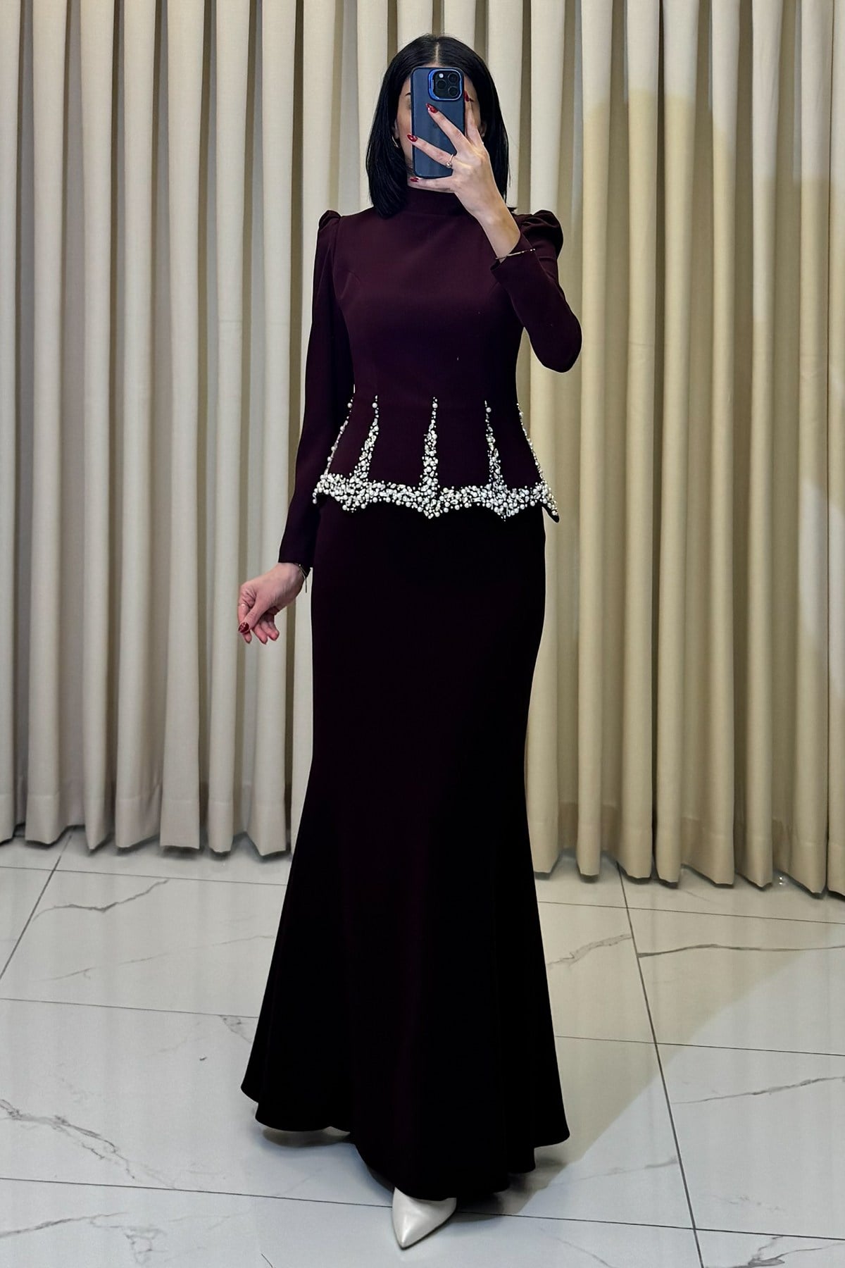 Taş Detaylı Belden Oturtmalı Balık Formunda Tesettür Abiye Bordo