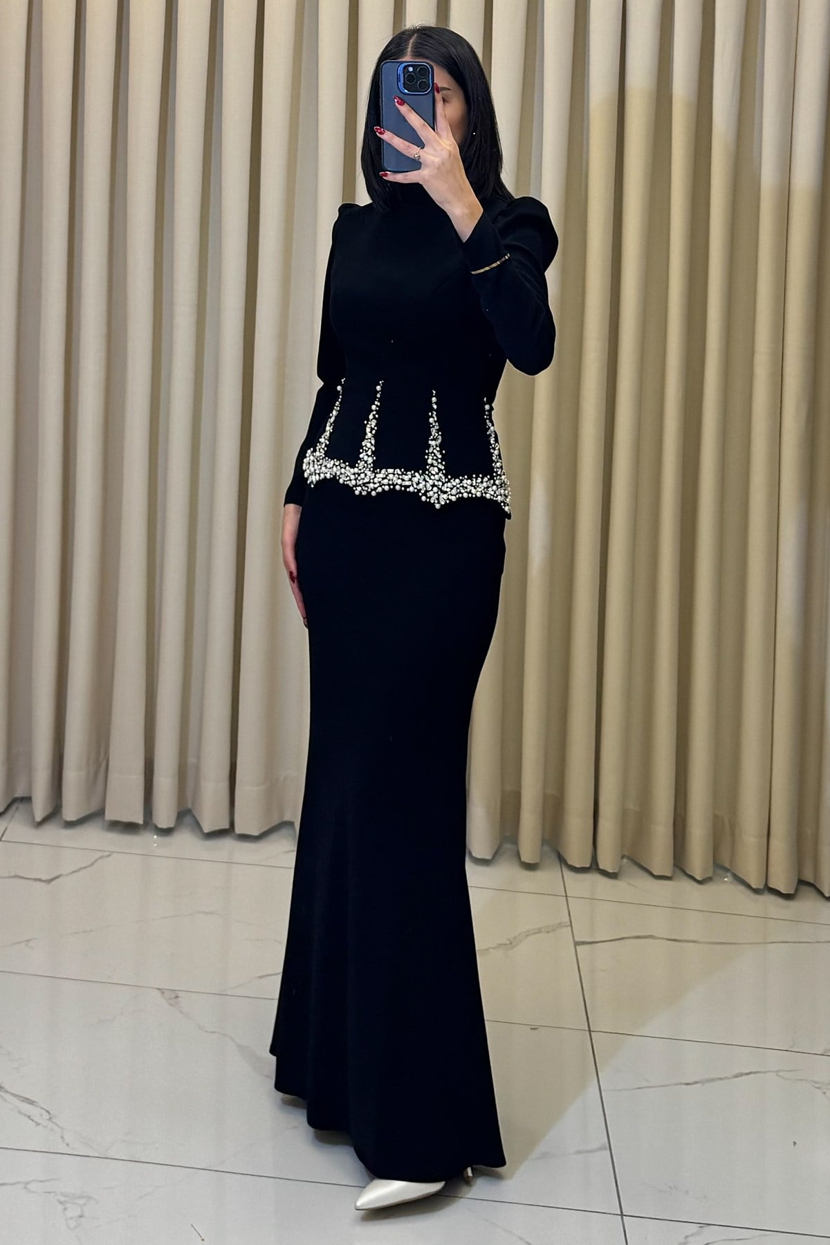 Taş Detaylı Belden Oturtmalı Balık Formunda Tesettür Abiye Siyah - Görsel 3