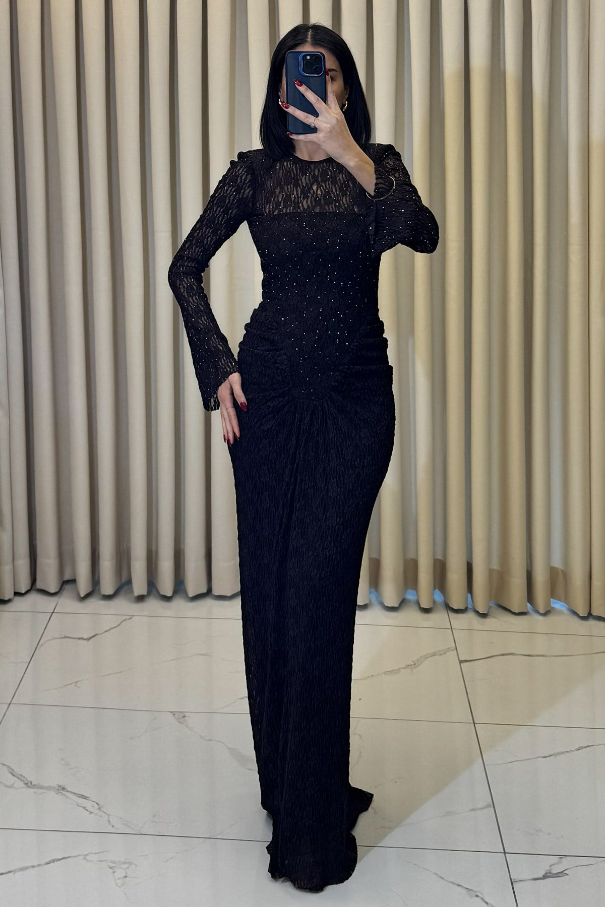 Taş Detaylı Sırt Dekolteli Yarasa Bilekli Uzun Abiye Kahve