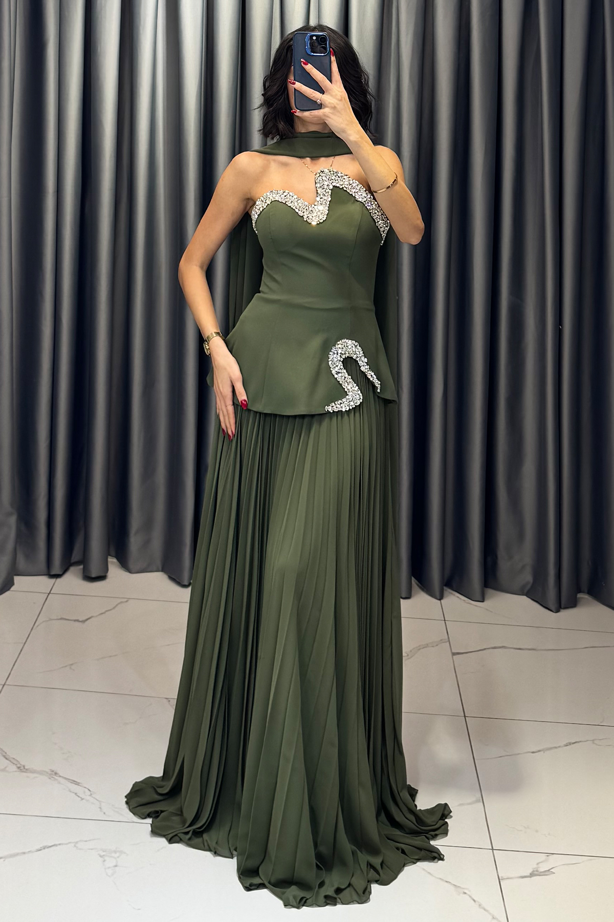 Taş İşlemeli Belden Oturtmalı Şal Detaylı Piliseli Abiye Haki