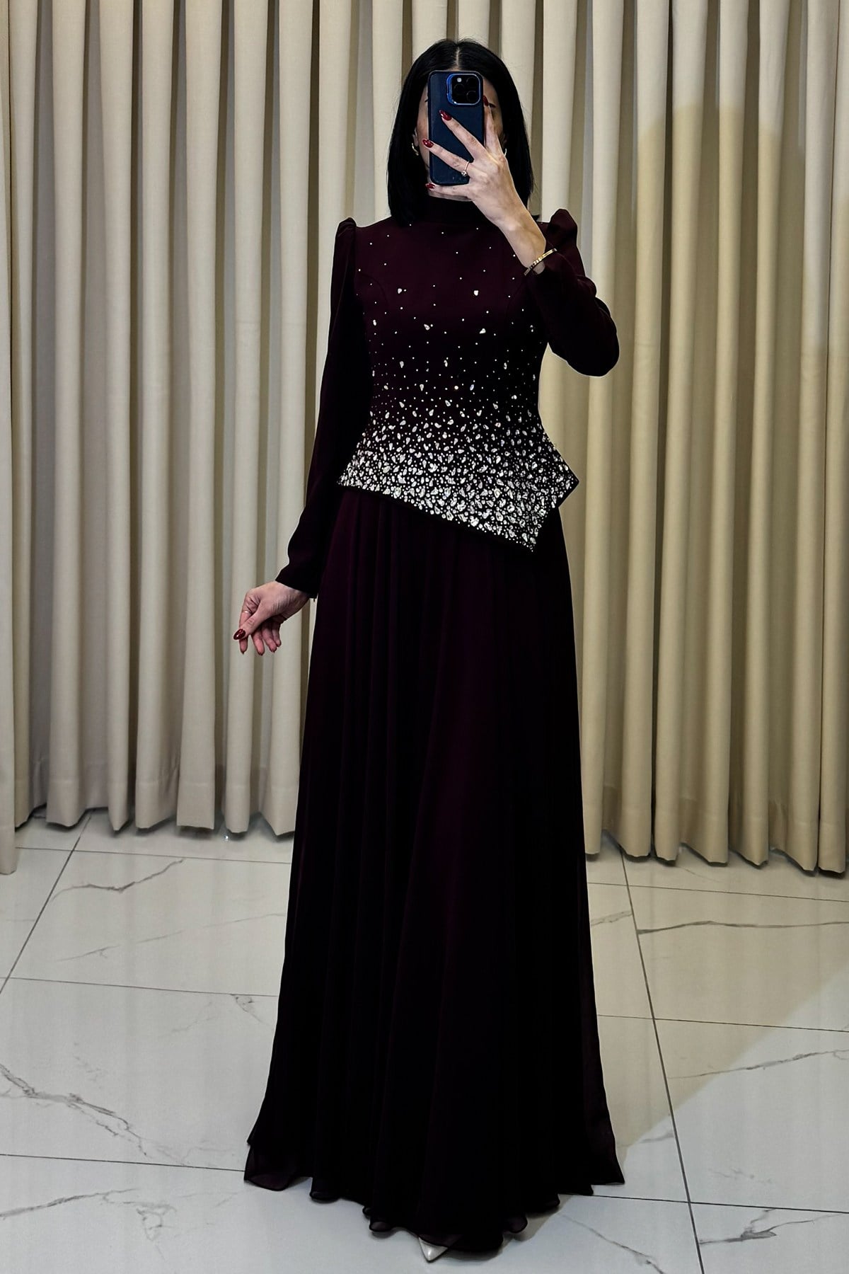 Taş Serpme Detaylı Uzun Tesettür Abiye Bordo