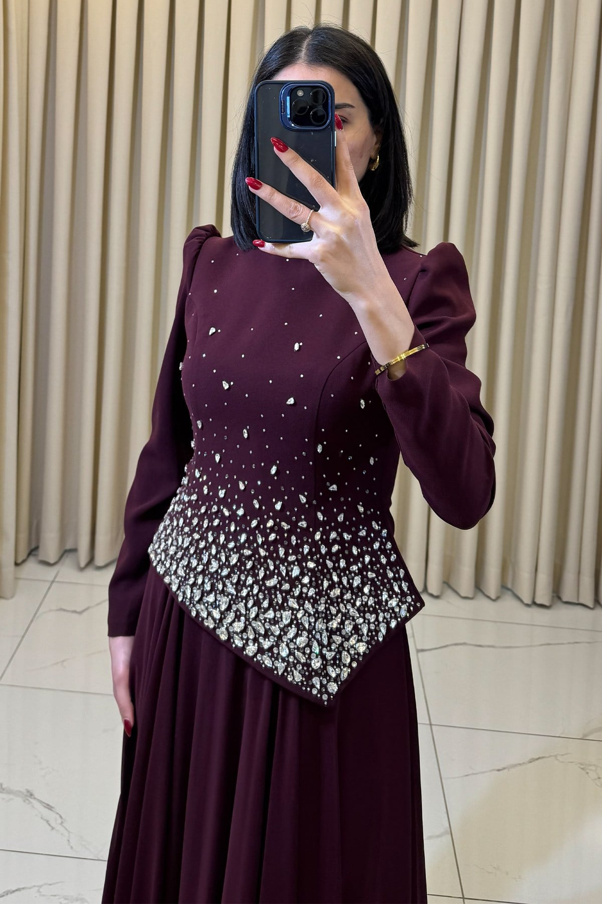 Taş Serpme Detaylı Uzun Tesettür Abiye Bordo - Görsel 4