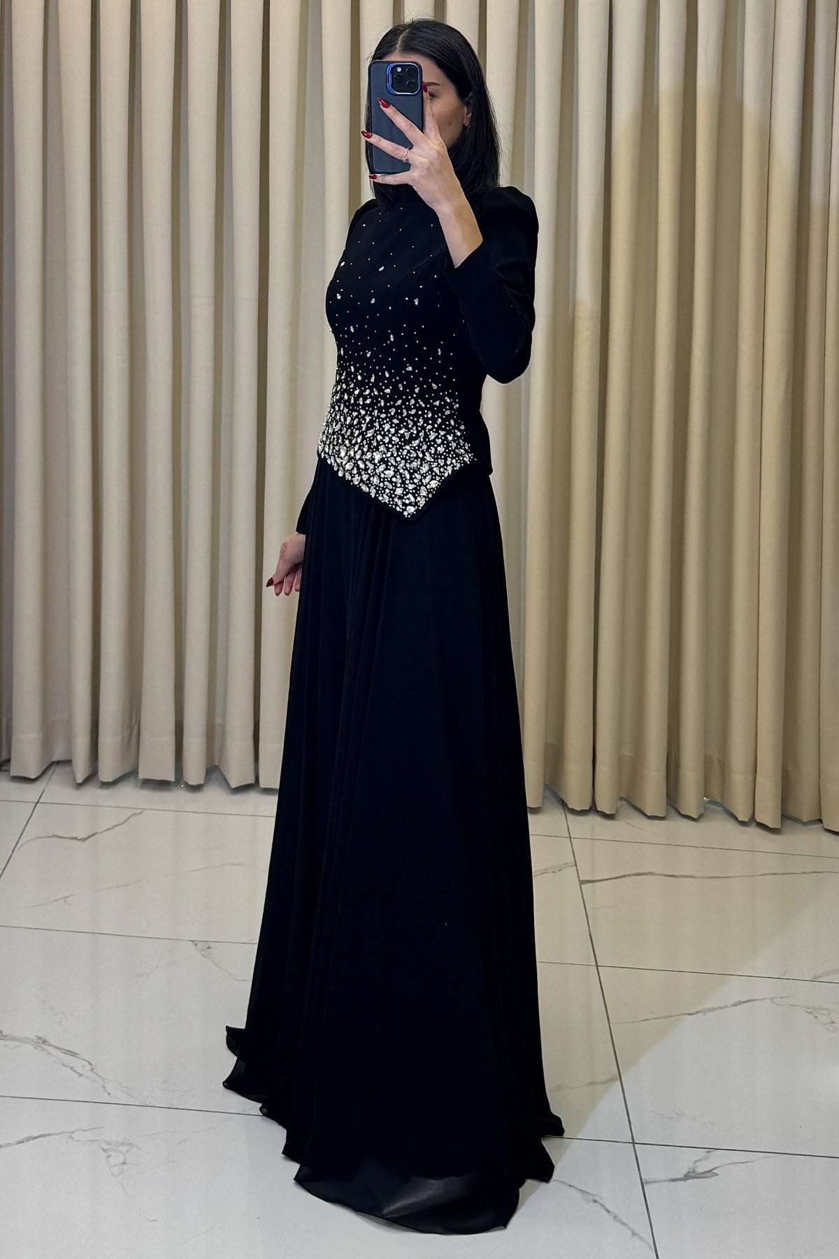 Taş Serpme Detaylı Uzun Tesettür Abiye Siyah - Görsel 3